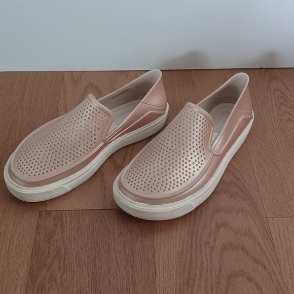 Crocs shoes US 2 - Picture 4 of 7